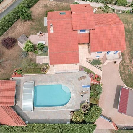 Magnifique Maison A Lentilly - Piscine Bagian luar foto